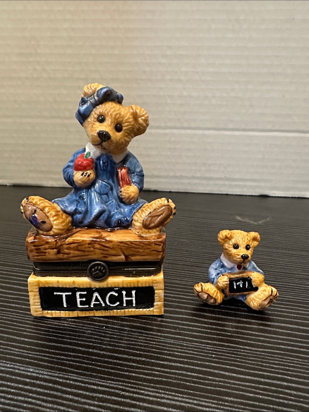 The teacher bear-The Bearware Pottery-trinket box Ms Bruin…+mini bear